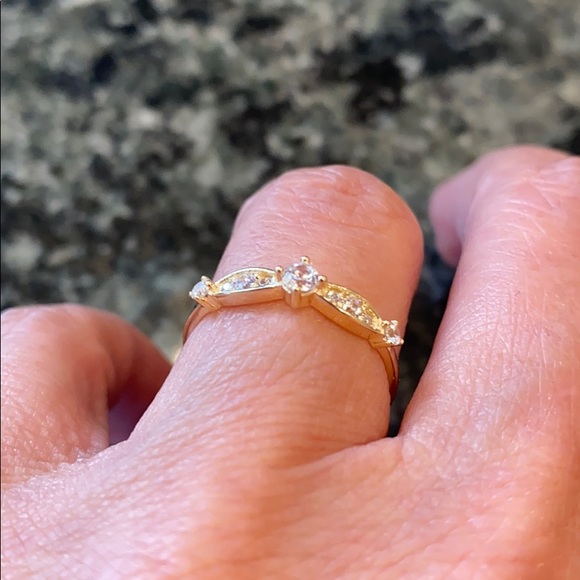 New 14K Gold CZ Wedding Band Promise Ring - Picture 9 of 15